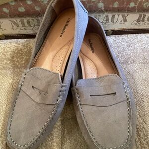 Bass Gray Women's Leather Suede Loafer style driving moccasin